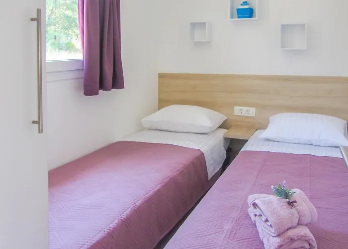 Mobile Opal 2 Biograd Na Moru